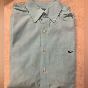 Turquoise Vineyard vines slim fit Tucker shirt. Size XS